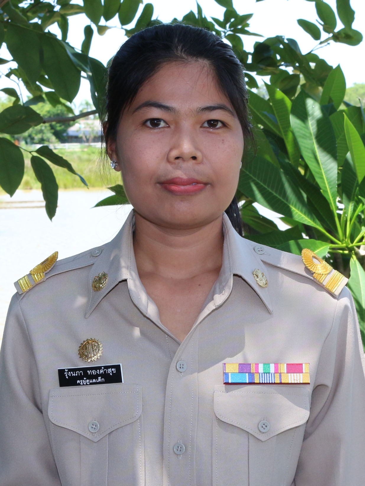 นางสาวรุ้งนภา ทองคำสุข